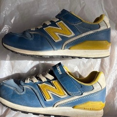 男の子　スニーカー　4足セットの画像