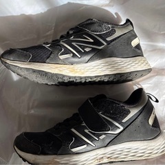 男の子　スニーカー　4足セットの画像