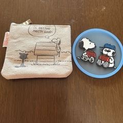 スヌーピーティッシュケースの画像