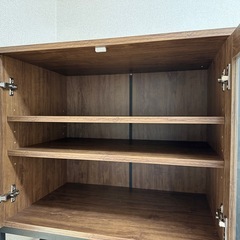 【11月28・29・30日取引限定】食器棚の画像