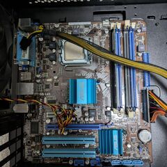 デスクトップパソコン　ファン欠品の画像