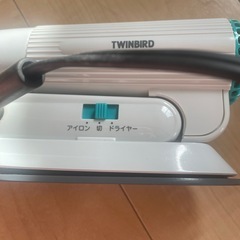 携帯用アイロンandドライヤーの画像