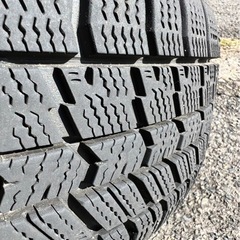 タントスタッドレスホイール付きの画像