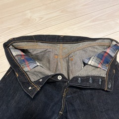 ジーンズ　
沖縄地図の刺繍入りの画像
