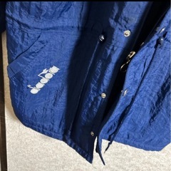 diadoraベンチコート ナイロンジャケットの画像