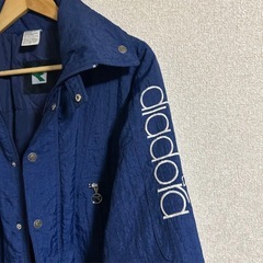 diadoraベンチコート ナイロンジャケットの画像