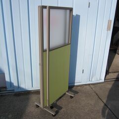 3連パーテーション　ライトグリーン　1850ｘ1500の画像