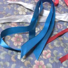 ●無料● ラッピング リボン 7本 まとめて 差し上げます。の画像