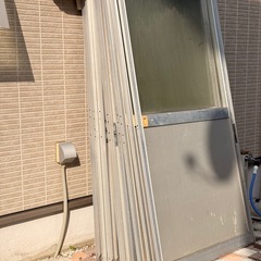 ドア枠付き アルミドア 8枚セットの画像
