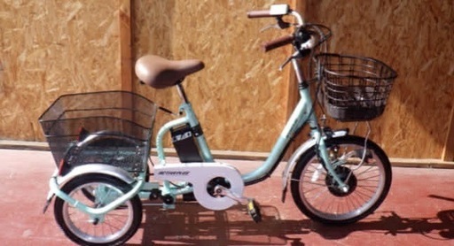 美品ACTIVEPLUS MG-TRM18APN グリーン 三輪車 (KAWABUTA) 金川の電動