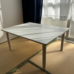 テーブル　【お届けできます】　ニトリ　机　白　の画像