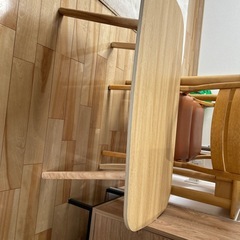 折りたたみテーブルの画像