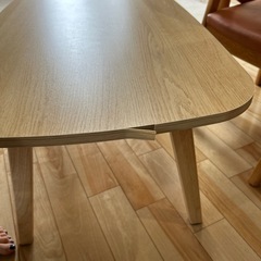 折りたたみテーブルの画像