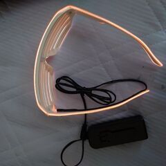 光るメガネ　パーティグラス　単三電池2本の画像