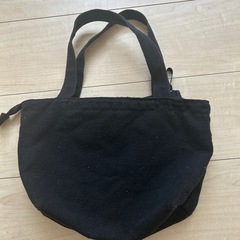 小さめのバッグの画像