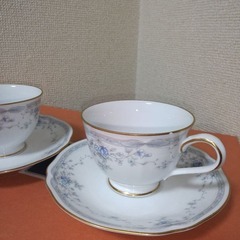 新品未使用　ノリタケ　カップ＆ソーサー花柄　金彩　２個セットの画像