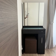 【受渡確定済】三面鏡ドレッサーの画像