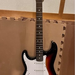 【無料】ピアノ（ジャンク）＆左利き用ギターお譲りします！の画像