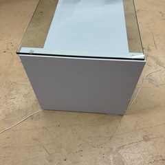 ガラステーブル　　テーブルの画像