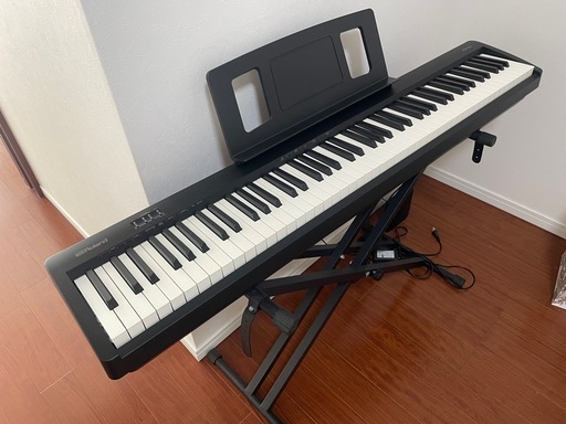 電子ピアノ　ROLAND FP-10