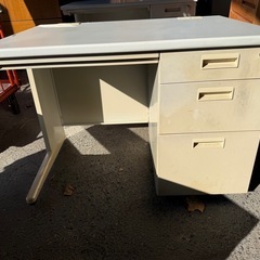 スチール事務机100の画像