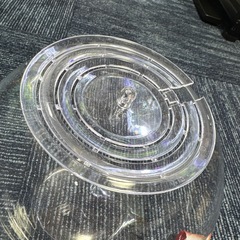 丸い水槽　の画像