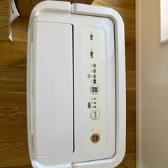 除湿機（アイリスオーヤマDCE-6515）の画像