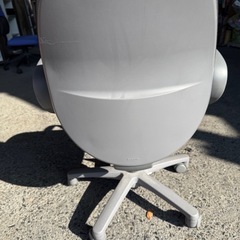 キャスター付き事務机②の画像