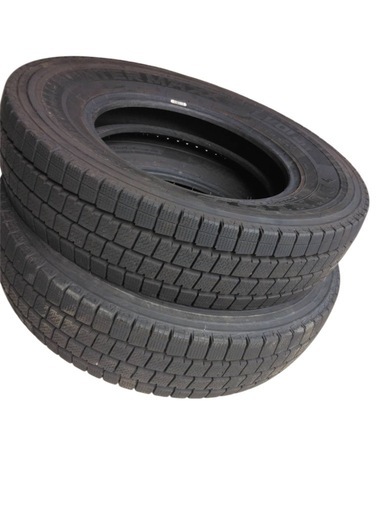 バリ溝 DUNLOP ダンロップ 185/85R16 111/109N LT WINTER MAXX LV01 スタッドレス2本セット2024年製(使用1ヶ月)