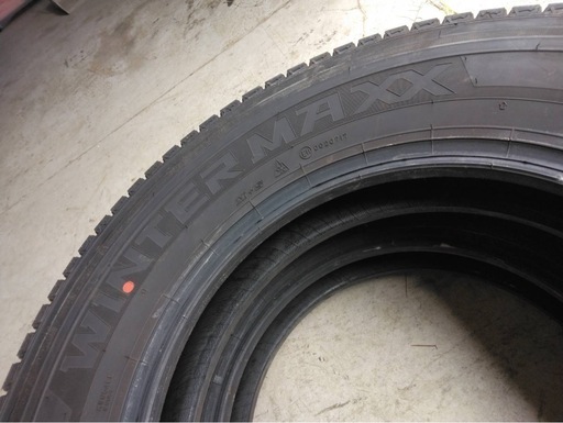 バリ溝 DUNLOP ダンロップ 185/85R16 111/109N LT WINTER MAXX LV01 スタッドレス2本セット