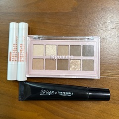 コスメ4点セットの画像