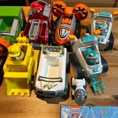 パウパトロール　おもちゃ　絵本　パズル　カウントダウンお菓子　セットの画像