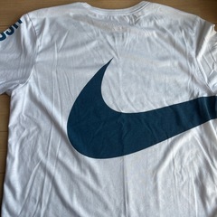 NIKE Tシャツ
の画像