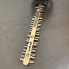 【ジモティー割引で最大15％OFF⭐️】生垣バリカン MUH3652 makitaの画像