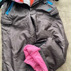 【mobus】スキーウェア　150 上下セットの画像