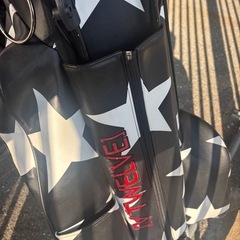 V12 ゴルフバッグ　美品の画像