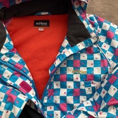 【mobus】スキーウェア　150 上下セットの画像