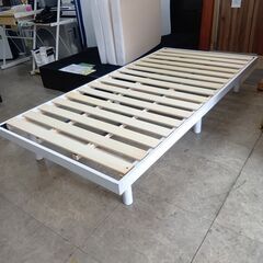 セール開催中！表示価格からさらに％OFF！（サルベージ品を除く）　シングルベッド　ヘッドボード無しタイプの画像