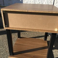 JM20476S)サイドテーブル ナイトテーブル 引き出し付き 幅：約45cm  高さ：約55cm 奥行：約39,5cm 中古品【取りに来られる方限定】の画像