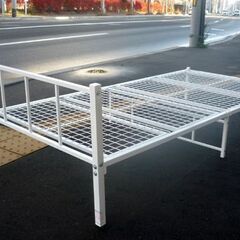 ☆ベッドフレーム パイプベッド シングルベッド 全幅975mm 全長2025mm 高さ610mm 床面高290mm 白 金属フレーム ホワイト 札幌市 豊平区 平岸店の画像