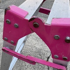 はしご兼用脚立4段の画像