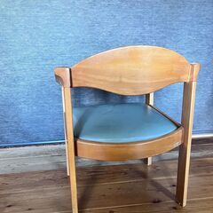 木製ダイニングテーブル ＋ 椅子2脚セット　しっかりした作りの画像