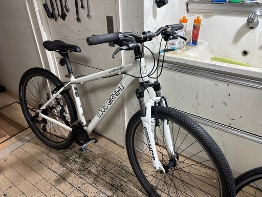 LOUIS GARNEAUのLGS-ASM 27.5er  ホワイトのマウンテンバイク