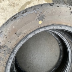 中古タイヤの画像
