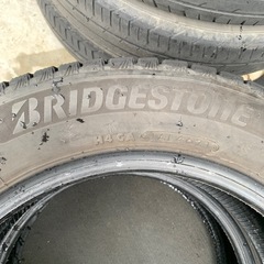 中古タイヤの画像