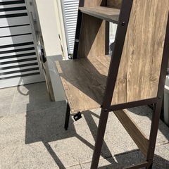 オフィス、デスクワーク用机の画像