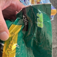 うさぎのチモシーとペットシーツ
の画像