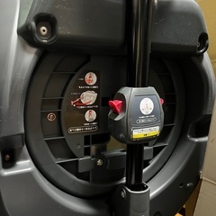 新生児から使えるチャイルドシート（日除付き）の画像