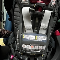 新生児から使えるチャイルドシート（日除付き）の画像