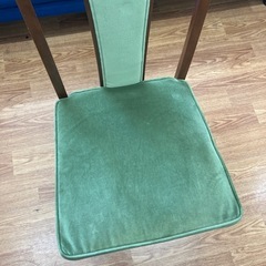 ダイニングチェア MARNI グリーン×ブラウンの画像